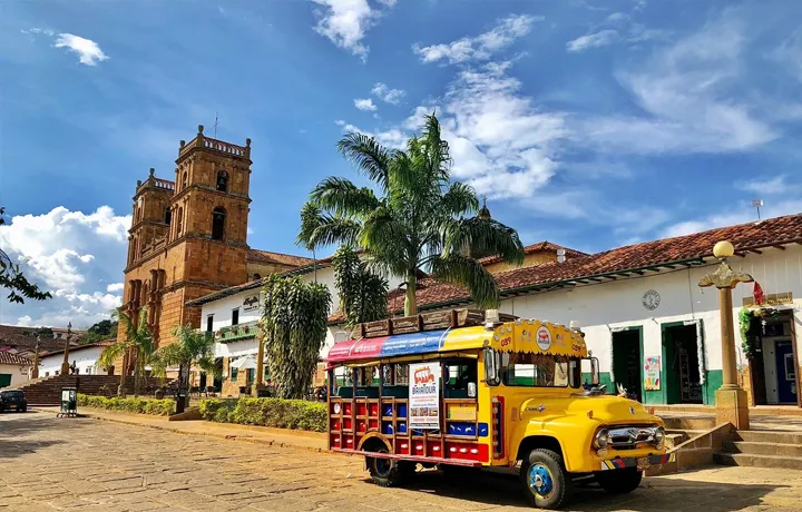 Día 6 – PUEBLOS COLONIALES Y EXPERIENCIAS CULTURALES