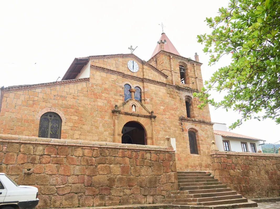 DÍA 4 – CALI – SANTANDER – B/MANGA
